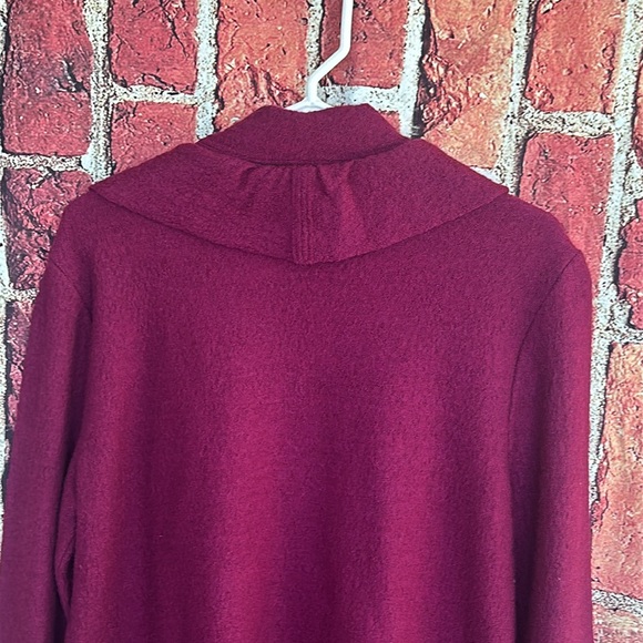 Claudia Ev Burgundy ruffled wool women’s cardigan size large - Picture 11 of 12
